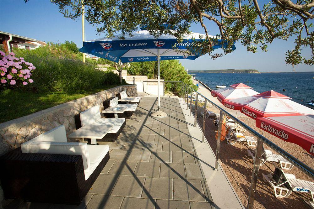 Hotel Vila 4M Ražanac Екстериор снимка