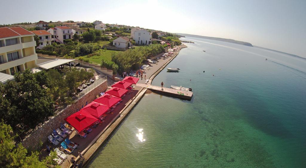 Hotel Vila 4M Ražanac Екстериор снимка